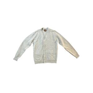 Men's Light Gray Crewneck Cardigan Sweater